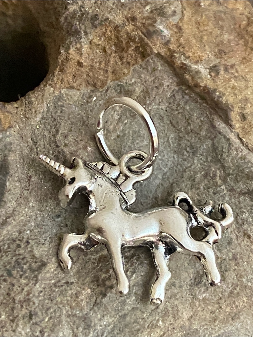 5/$10❤️❤️❤️NEW Handmade Unicorn Charm Pendant